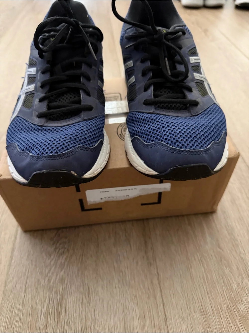 Asics Navy and Black Athletic Running Shoe size 9.5